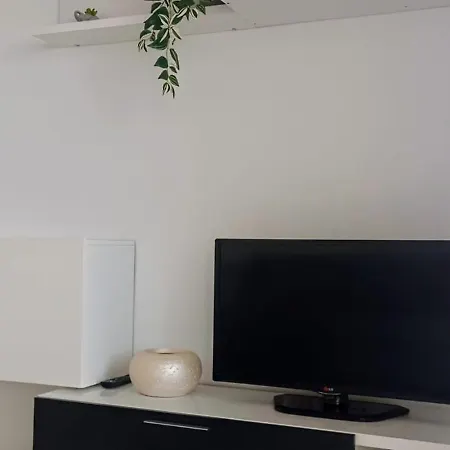 Casa *